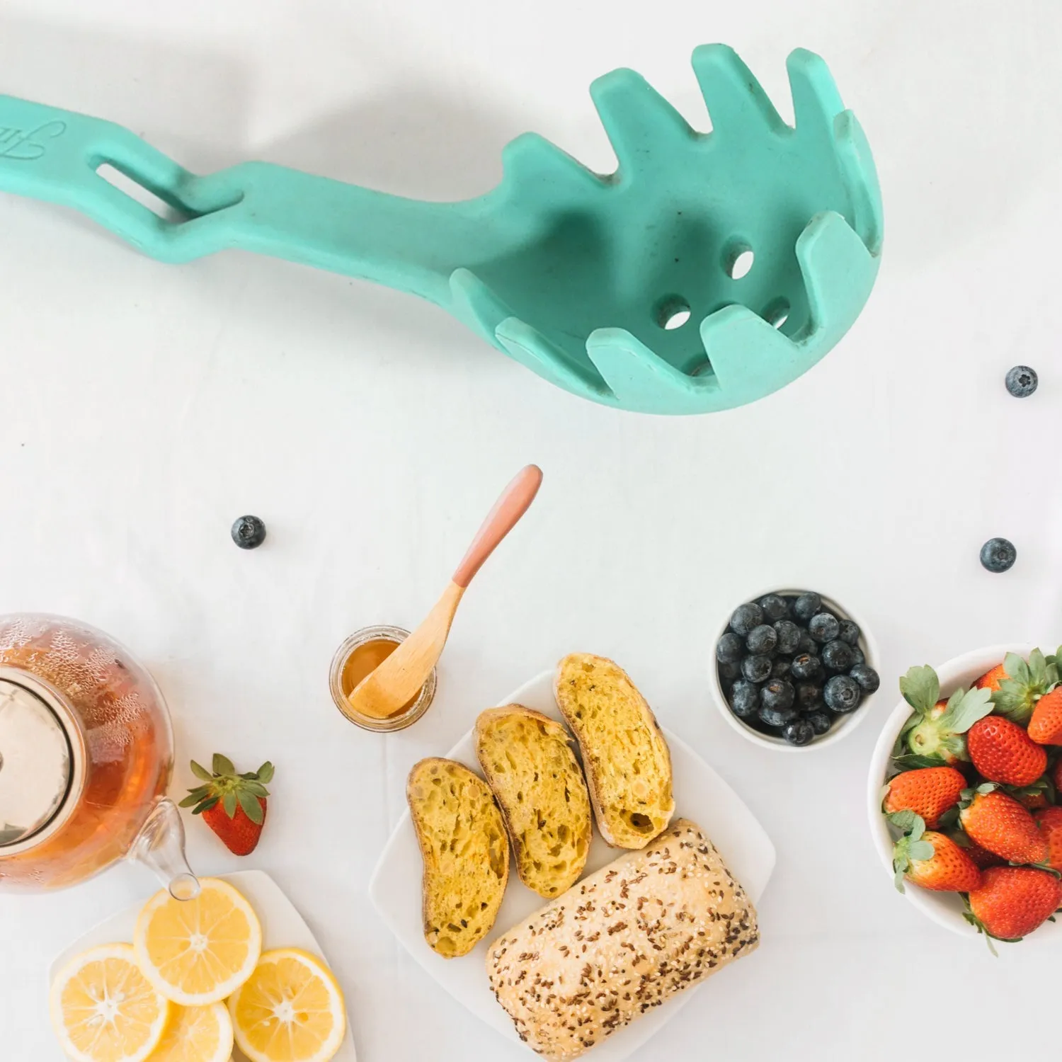 Premium XL Silicone Pasta Fork, High Heat Resistant to 600F, Hygienic One Piece Design, Spaghetti Strainer & Server Spoon